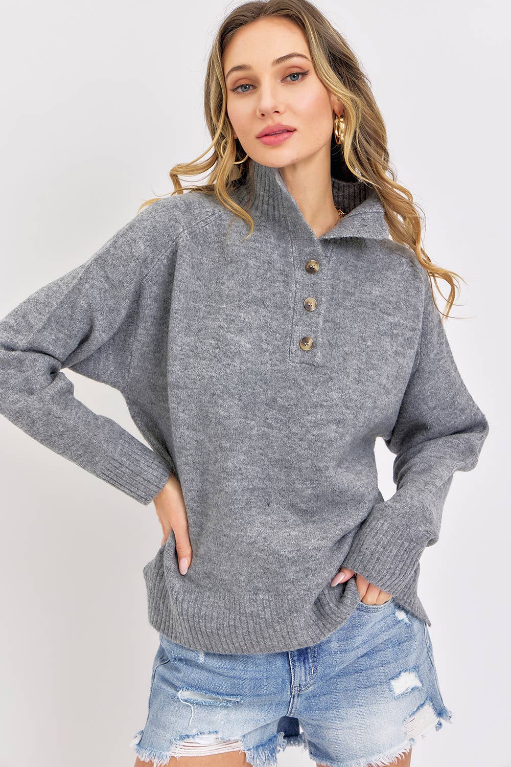 BUTTONED HIGH COLLAR SWEATER