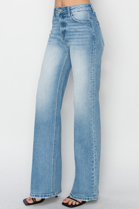 High Rise Straight Jeans - Medium